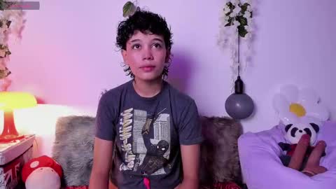 Snapshot of fernanda_indie chatting on September 18, 7:01 pm F E R N A N D A online show from September 18, 7:01 pm