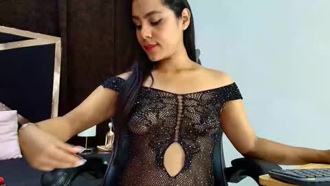 Fernandabrown s online show from October 12, 7:00 am