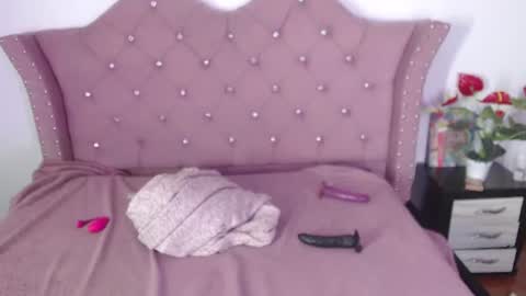 Fernandathx online show from July 17, 7:35 am