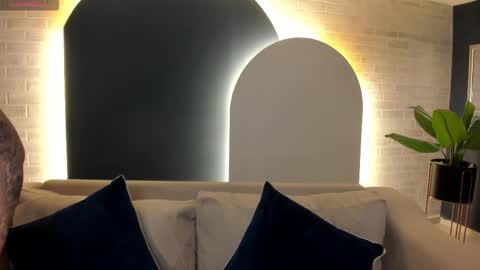 Snapshot of fernandax1_ chatting on October 11, 11:14 am FER online show from October 11, 11:14 am