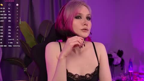 Rey online show from April 4, 8:29 pm