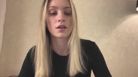 Lisa online show from December 2, 9:00 am