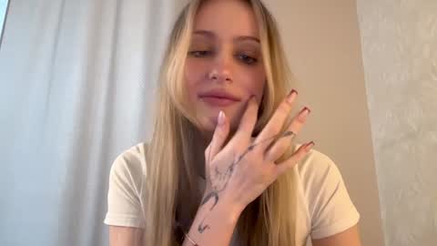 Lisa online show from December 20, 6:50 am