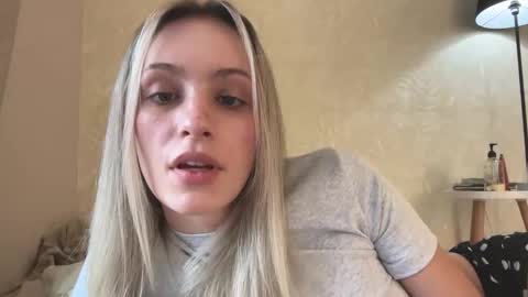 Lisa online show from September 22, 10:24 am