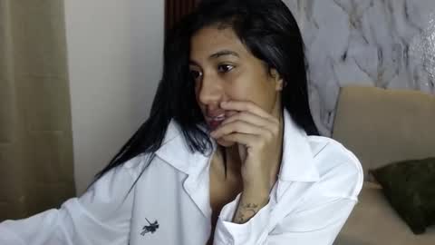 Freyja  online show from February 20, 2:40 pm