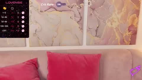 fiamoory online show from October 18, 6:05 am