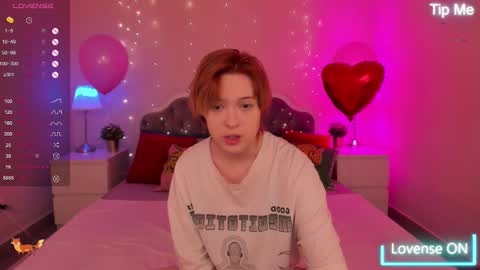 fiamoory online show from March 9, 8:18 am