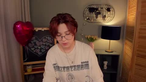 fiamoory online show from February 19, 1:29 am