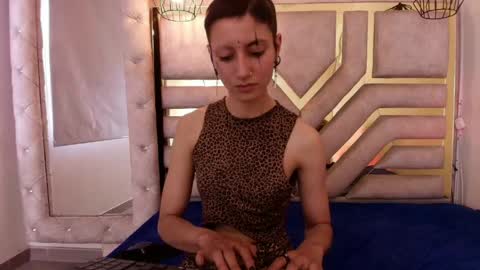   online show from June 4, 5:28 pm