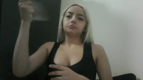 Snapshot of finnky1 chatting on December 15, 12:49 pm finnky1 online show from December 15, 12:49 pm