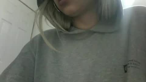 Snapshot of finnky1 chatting on December 19, 9:29 am finnky1 online show from December 19, 9:29 am