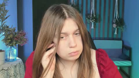 fiora online show from October 6, 7:03 am