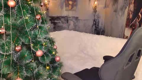 fiora online show from December 21, 6:28 am