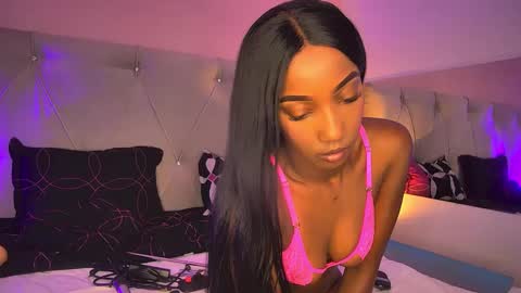 Snapshot of fiorelalenin chatting on September 9, 6:08 pm Fiorela Lenin online show from September 9, 6:08 pm