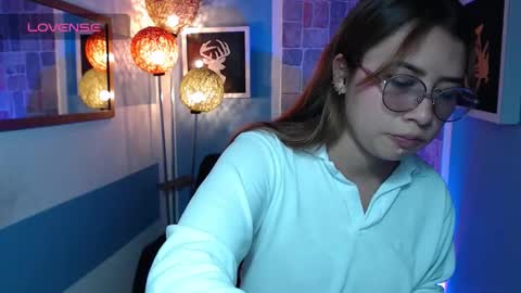 Snapshot of fiorellaa_delsd chatting on September 23, 3:10 pm Fiorellaa online show from September 23, 3:10 pm
