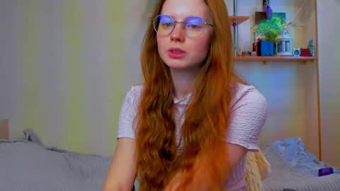 fire_luna online show from February 19, 6:13 am