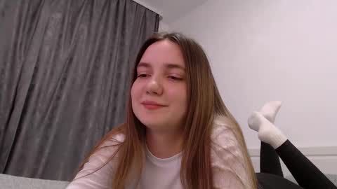 fireflies_fly_ online show from November 27, 9:28 pm