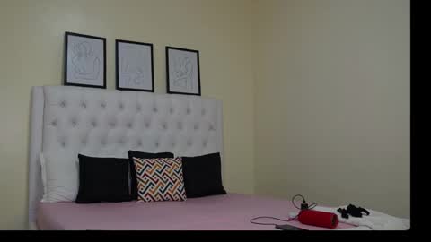 Snapshot of firstlady_goddess chatting on September 19, 9:25 pm Goddess online show from September 19, 9:25 pm