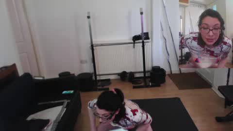 Fit 4 Fkn online show from January 25, 12:41 pm