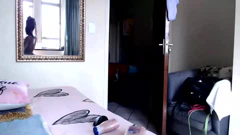 Snapshot of fitblair66_ chatting on January 27, 12:48 pm fitblair66_ online show from January 27, 12:48 pm