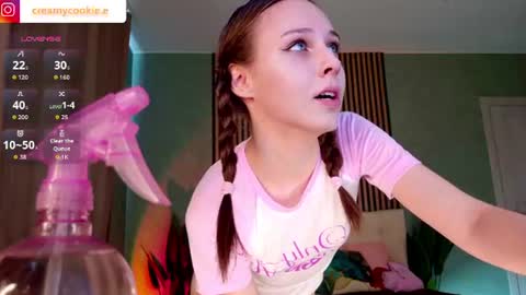 im Linda please give me thumbs up online show from July 31, 3:07 am