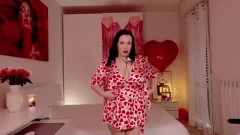 Lana Dina online show from February 13, 10:50 am