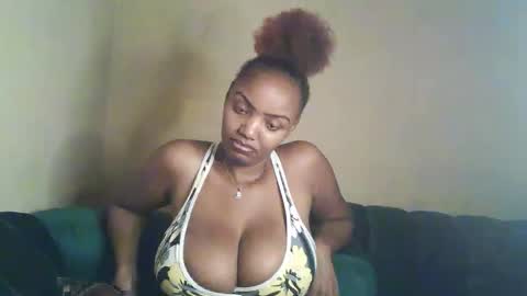 flirtymimie online show from November 18, 6:42 pm