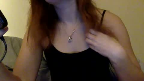 Snapshot of floraexploration chatting on December 10, 9:54 pm floraexploration online show from December 10, 9:54 pm