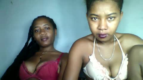Snapshot of florencia011 chatting on March 5, 2:36 am florencia011 online show from March 5, 2:36 am