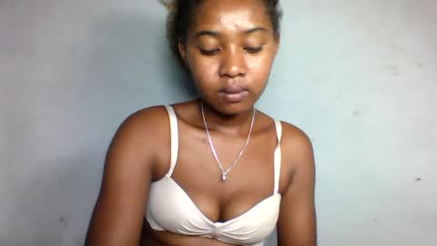 Snapshot of florencia011 chatting on March 12, 6:22 pm florencia011 online show from March 12, 6:22 pm