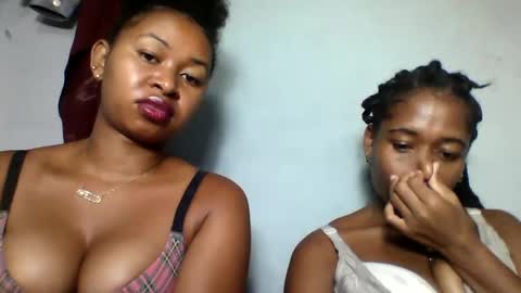 Snapshot of florencia011 chatting on February 25, 9:26 pm florencia011 online show from February 25, 9:26 pm
