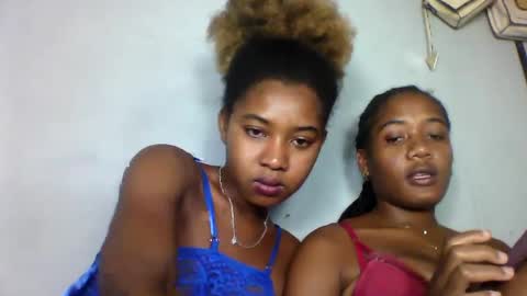 Snapshot of florencia011 chatting on March 5, 12:44 pm florencia011 online show from March 5, 12:44 pm
