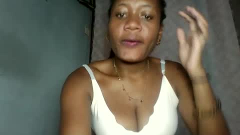 Snapshot of florencia011 chatting on January 16, 12:31 pm florencia011 online show from January 16, 12:31 pm