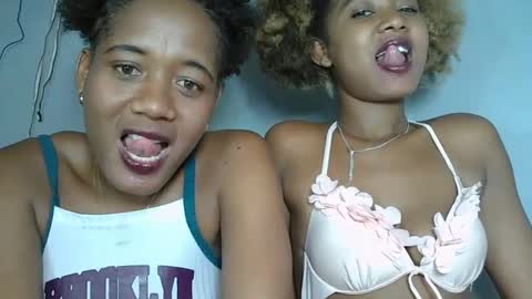 Snapshot of florencia011 chatting on February 7, 2:58 pm florencia011 online show from February 7, 2:58 pm