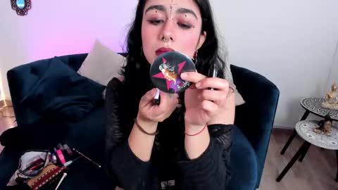 Its a pleasure to meet you. Im Flower. Help me reach 1k. Follow me. online show from October 3, 12:21 pm