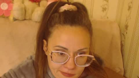 say meow and send tip  online show from April 29, 7:08 pm