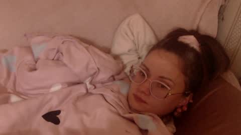 say meow and send tip  online show from April 30, 10:58 pm