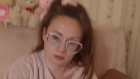 say meow and send tip  online show from May 4, 6:33 pm