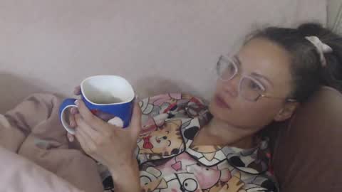 say meow and send tip  online show from May 26, 5:23 pm