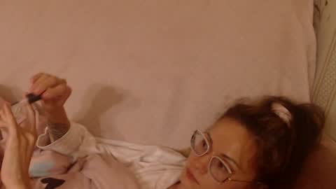 say meow and send tip  online show from July 10, 9:48 pm