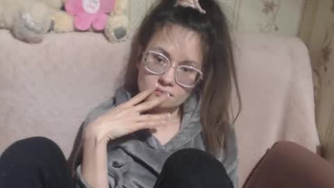 say meow and send tip  online show from March 20, 4:34 pm