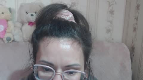 say meow and send tip  online show from March 27, 9:43 am