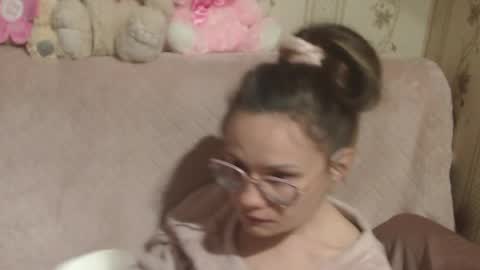 say meow and send tip  online show from April 12, 7:27 pm