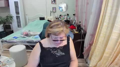 Flowerlower online show from March 18, 5:40 pm