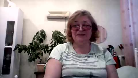 Flowerlower online show from February 22, 3:10 pm