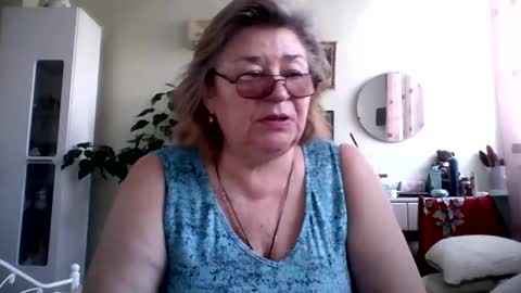 Flowerlower online show from February 4, 7:18 am