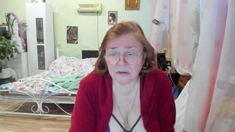 Flowerlower online show from January 9, 6:40 am