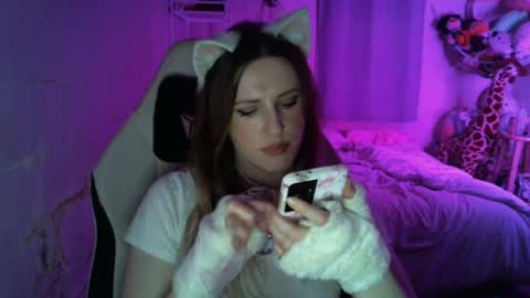 Flux online show from April 22, 1:30 pm