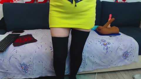 Snapshot of forever_barbie chatting on October 5, 11:32 pm Adana online show from October 5, 11:32 pm