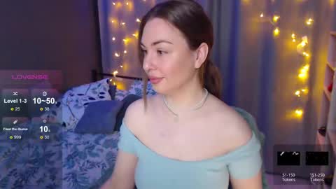 Snapshot of foreversmileme chatting on December 7, 11:34 pm Julia online show from December 7, 11:34 pm